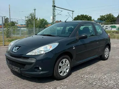 Gebraucht Peugeot 206 60 PS (44 kW) 2009 Kleinwagen