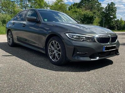 Gebraucht BMW 330 258 PS (189 kW) 2019 Grau Limousine