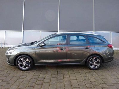 Gebraucht Hyundai i30 Comfort 120 PS (88 kW) 2022 Grau Kombi