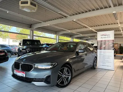 Gebraucht BMW 530 Performance 286 PS (210 kW) 2022 Blau Kombi