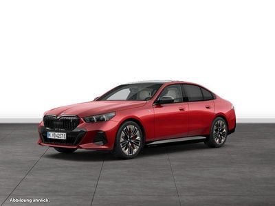 Fire red metallic Gebraucht 2025 BMW i5 Comfort Edition Limousine | 67.884 € (Teuer)