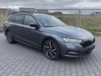 Usado Skoda Octavia Sport 150 HP (110 kW) 2022 Cinzento Carrinha