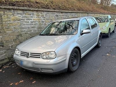 Gebraucht VW Golf IV 115 PS (84 kW) 2002 Silber Limousine