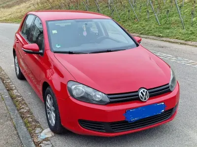 Gebraucht VW Golf VI Comfortline 86 PS (63 kW) 2010 Rot Limousine