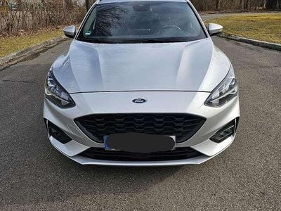 Second-hand Ford Focus ST-Line 150 CP (110 kW) 2018 Argintiu Break