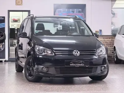 Gebraucht VW Touran Trendline 105 PS (77 kW) 2012 Van / Kleinbus