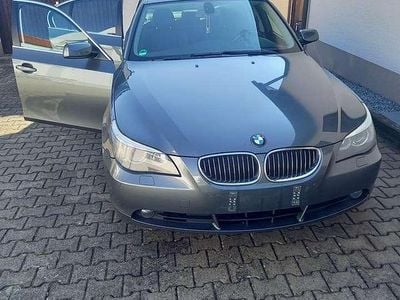 Usata BMW 525 177 CV (130 kW) 2007 Grigio Berlina
