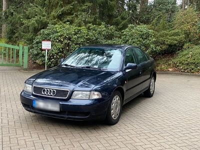 gebraucht Audi A4 1.8 Automatik/AHK/Klima/Limousine