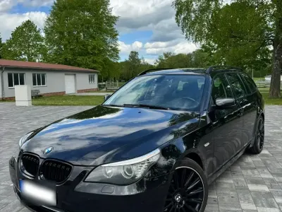 Gebraucht BMW 525 197 PS (144 kW) 2009 Schwarz Kombi