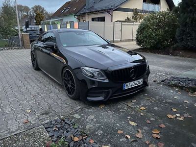 gebraucht Mercedes E300 Coupe 9G-TRONIC AMG Line MassageSitzlüftungGranti