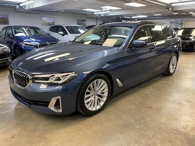 Gebraucht BMW 520 Luxury Line 190 PS (139 kW) 2023 Arctic race blue Kombi