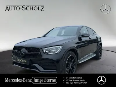 Używany Mercedes GLC300 AMG 245 KM (180 kW) 2023 Czarny Coupe