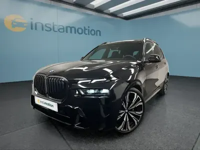Gebraucht BMW X7 352 PS (258 kW) 2025 Schwarz SUV