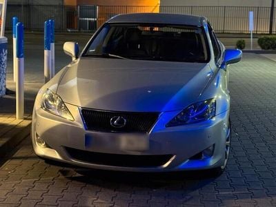 Lexus IS220d