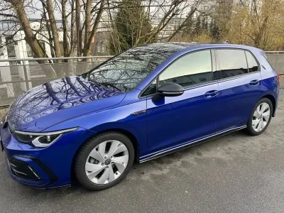Gebraucht VW Golf VIII R-line 190 PS (139 kW) 2023 Blau Limousine