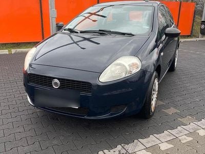 Gebraucht Fiat Punto 65 PS (47 kW) 2010 Blau Kleinwagen