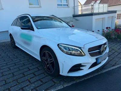 Gebraucht Mercedes C220 AMG 194 PS (142 kW) 2019 Weiß Kombi