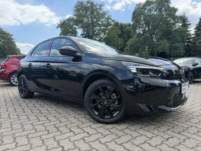 Gebraucht Opel Corsa 131 PS (96 kW) 2024 Lackierung schwarz perla nera/ Kleinwagen