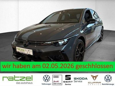 Usata VW Golf VIII R 333 CV (244 kW) 2026 Grigio Berlina
