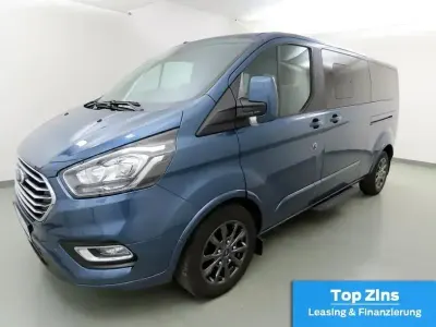 Gebraucht Ford Tourneo Custom Titanium 185 PS (136 kW) 2022 Blau Van