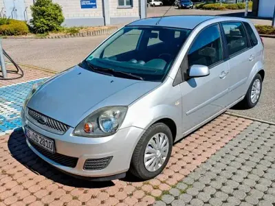 Gebraucht Ford Fiesta Style 69 PS (50 kW) 2008 Silber Kleinwagen