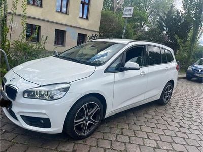 Gebraucht BMW 220 Gran Tourer Advantage 190 PS (139 kW) 2017 Weiß Van / Kleinbus