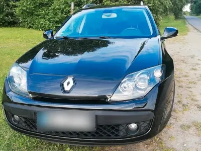 Używany Renault Laguna GrandTour 150 KM (110 kW) 2008 Czarny Kombi
