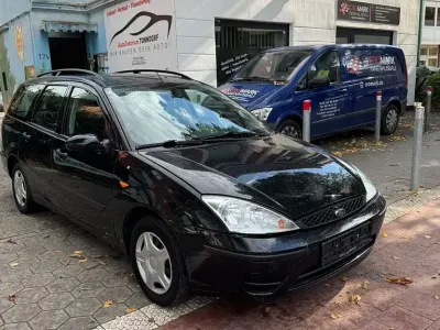 Gebraucht Ford Focus Ambiente 101 PS (74 kW) 2002 Schwarz Limousine