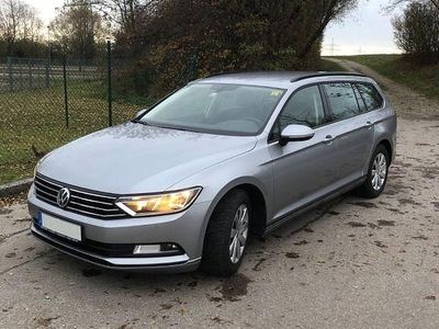 Gebraucht VW Passat Trendline 150 PS (110 kW) 2018 Grau Kombi