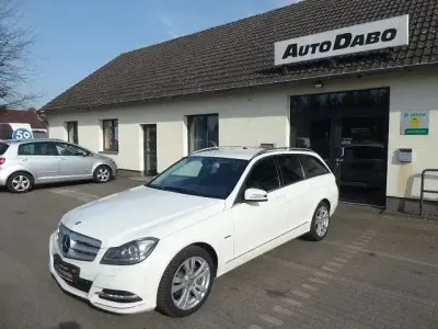 Gebraucht Mercedes C250 204 PS (150 kW) 2011 Weiß Kombi