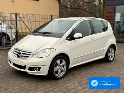 Gebraucht Mercedes A160 Avantgarde 95 PS (69 kW) 2010 Weiß Limousine