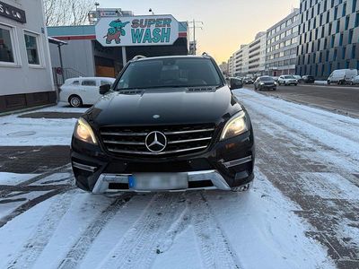 Schwarz Gebraucht 2014 Mercedes ML350 SUV | 15.400 € (Fairer Preis)
