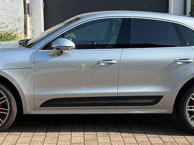 Porsche Macan S