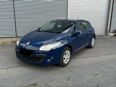 Occasion Renault Mégane Expression 90 ch (66 kW) 2012 Bleue Berline
