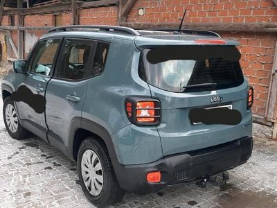 Grau Gebraucht 2018 Jeep Renegade SUV | 15.000 € (Etwas zu teuer)