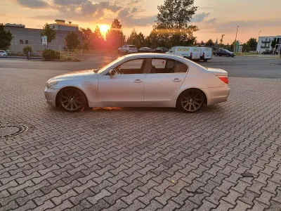 Gebraucht BMW 525 Performance 192 PS (141 kW) 2005 Silber Limousine
