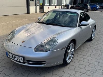 Porsche 911 Carrera