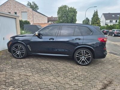 BMW X5 M50