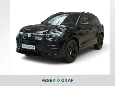 Neu VW Tiguan R-line 150 PS (110 kW) 2026 Grenadillschwarz metallic SUV