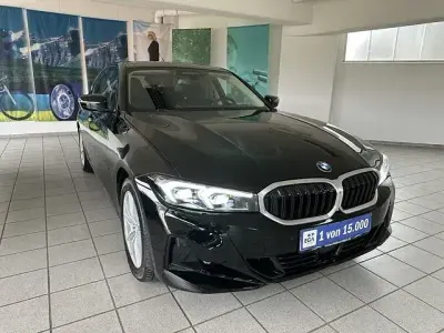 Gebraucht BMW 320 Shadowline 190 PS (139 kW) 2023 Schwarz ii Limousine