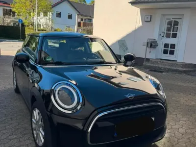 Usado Mini Cooper 136 HP (100 kW) 2022 Preto Citadino