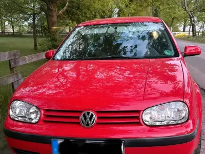 Gebraucht VW Golf IV 75 PS (55 kW) 2001 Rot Kleinwagen