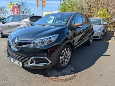 Gebraucht Renault Captur Elysee 110 PS (80 kW) 2015 Purple (schwarz gne+braun cnl) SUV