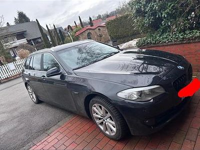 Schwarz Gebraucht 2012 BMW 520 Kombi | 7.999 € (Guter Preis)