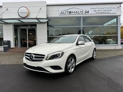 Gebraucht Mercedes A180 Urban 122 PS (89 kW) 2014 Weiß Limousine