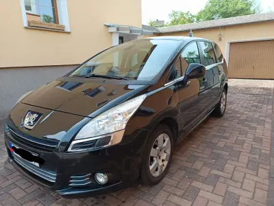 Gebraucht Peugeot 5008 Business-Line 150 PS (110 kW) 2011 Schwarz Van / Kleinbus