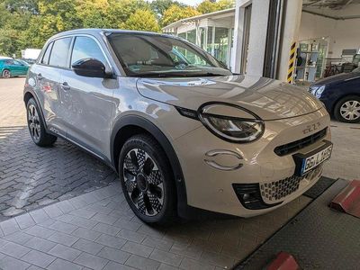 Gebraucht Fiat 600 La Prima 101 PS (74 kW) 2024 Grau SUV