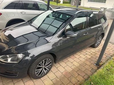 Braun Gebraucht 2016 VW Golf VII Allstar Kombi | 9.000 € (Guter Preis)