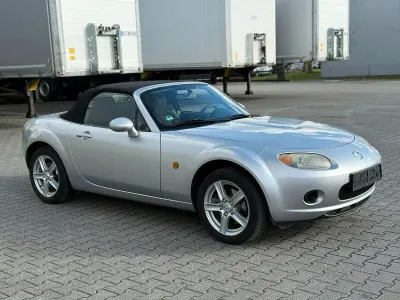 Usata Mazda MX5 Energy 126 CV (92 kW) 2006 Argento Cabrio