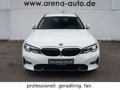 Gebraucht BMW 320 Sport Line 190 PS (139 kW) 2022 Weiß Kombi